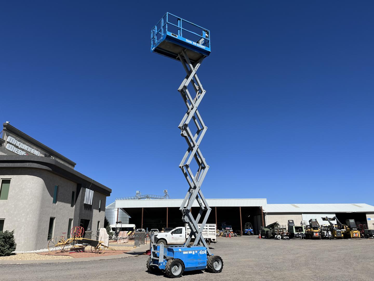 ./imagenes/INVOICE/2019/17079/ASCENSOR TIPO TIJERA GENIE GS-3268RT (38).JPG